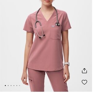 FIGS Catarina scrub top Mauve Small EUC